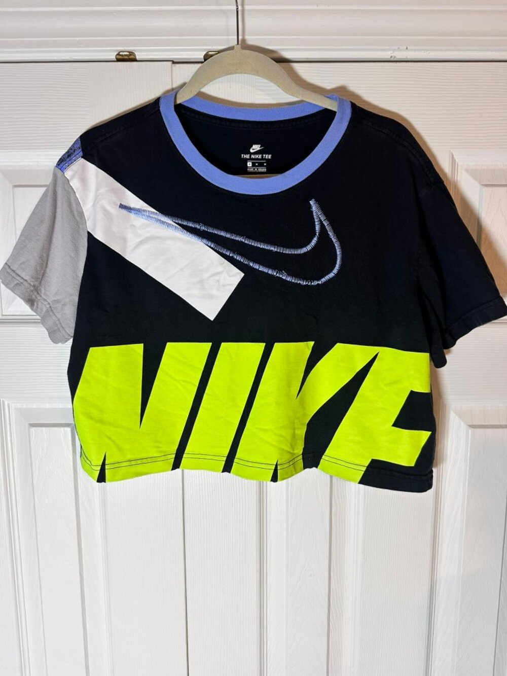 THE NIKE TEE Cropped Colorblock MEDIUM